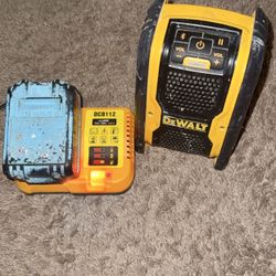 Dewalt bluetooth speaker with battery charger