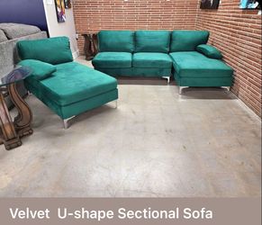 Green Velvet U-Shaped Sectional