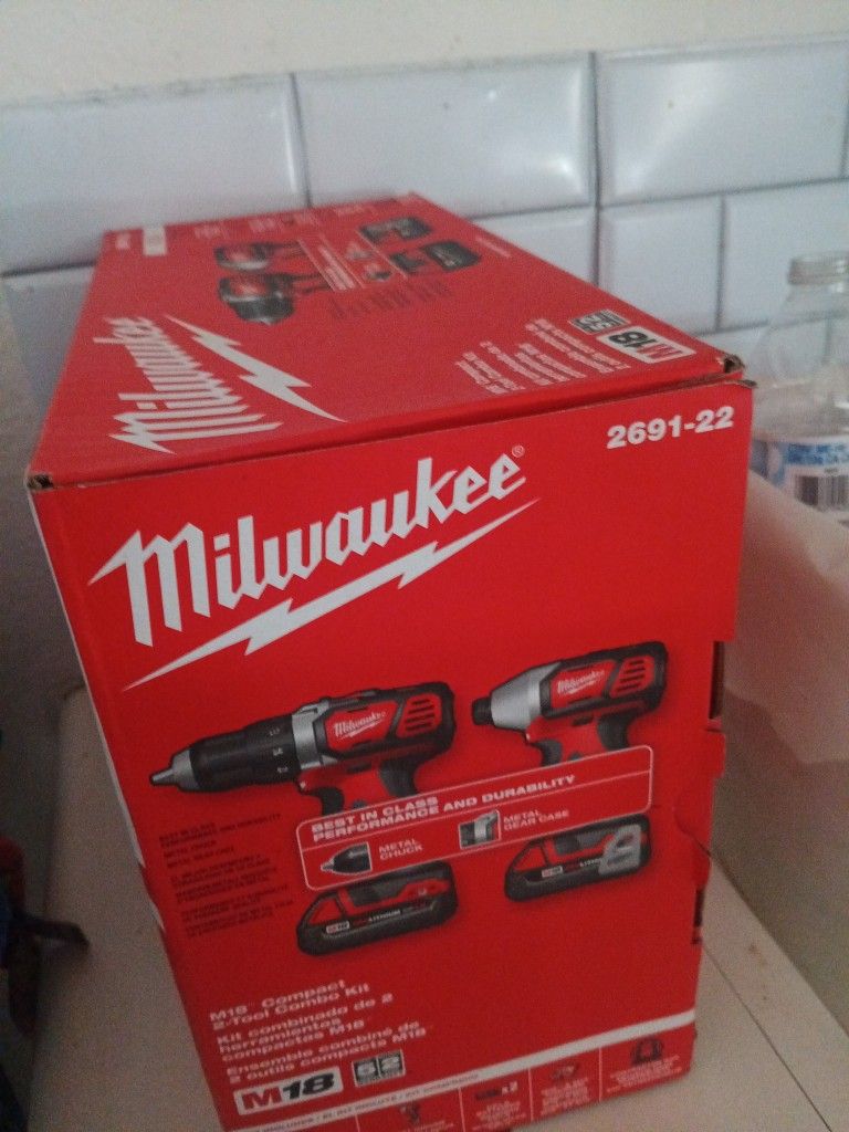 Milwaukee Drill Set Brand New