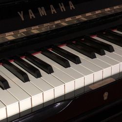 Yamaha Piano