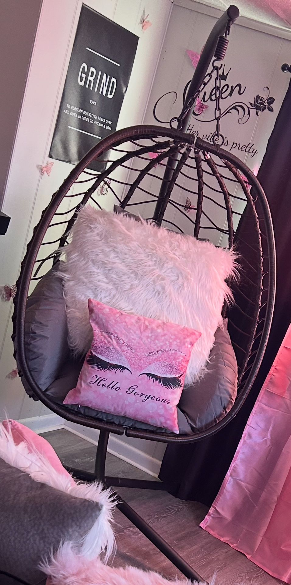 Hanging Egg Chair