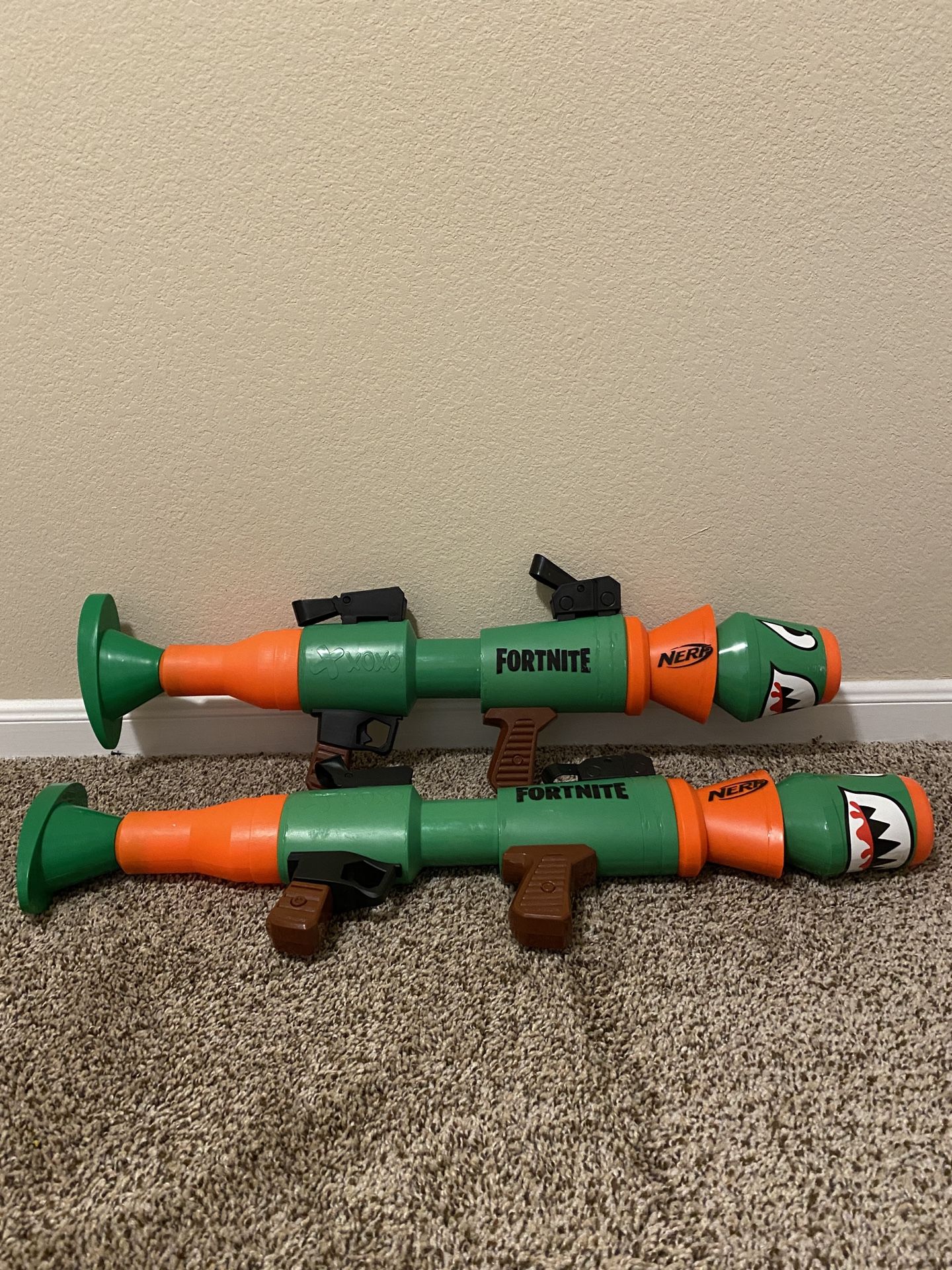  NERF Fortnite Rl Blaster - Fires Foam Rockets - Includes 2  Official Fortnite Rockets - for Youth, Teens, Adults : Toys & Games