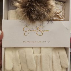 Beanie And clove Set With Hair Clip