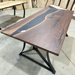 🖤 Live Edge Dining Table – Black Walnut & Black Epoxy | Sleek Luxury