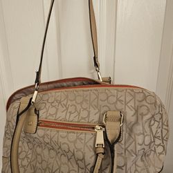 In Good Contion. Calvin KLEIN. PICK UP ONLY 