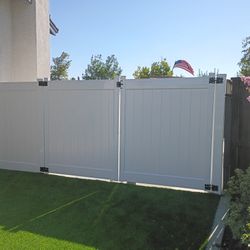 Vinyl Gate