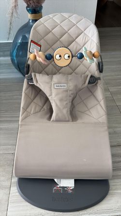 Baby bjorn bouncer