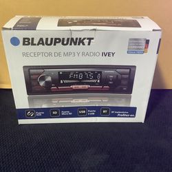 Blaupunkt Ivey Single-DIN Car Stereo – Bluetooth & USB