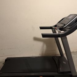 Treadmill - NordicTrack T Series 6.5S