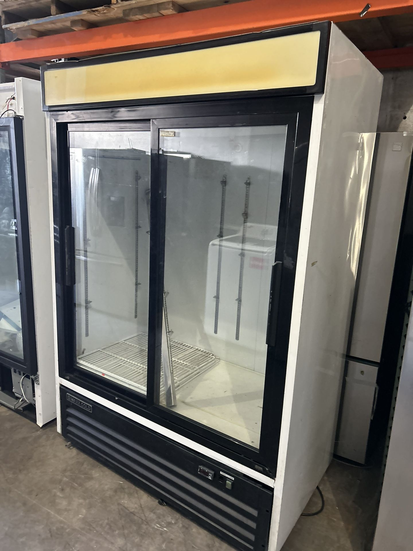 Refrigerator Glass Door Merchandise 