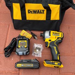 Brand New Dewalt ATOMIC 20V MAX Cordless Brushless Compact 1/4 in. Impact Driver