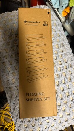 Floating shelves