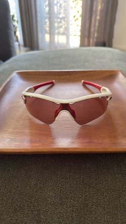 Oakley Sport Sunglasses White Red Lenses