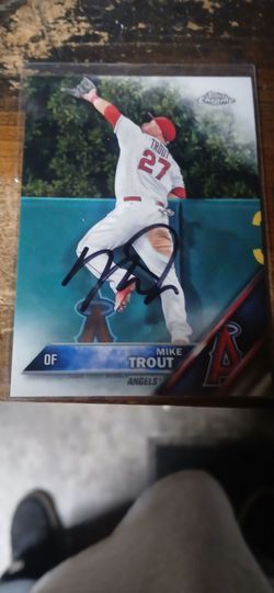 Mike Trout #1 (2016 Topps Chrome) Signed
