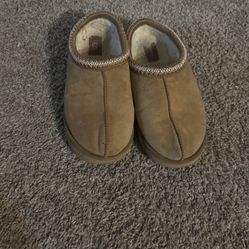 Tasman Uggs READ DESCRIPTION 