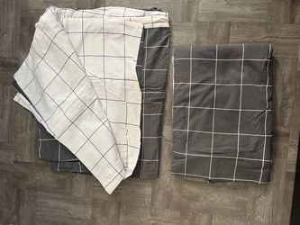 IKEA Reversible Grid Pattern Duvet Cover Set