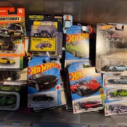 Hot Wheels, MatchBox Mainlines And Specials 1/64 Diecast Cars, 200+
