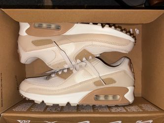 Nike Air Max 90 Sneakers Size 9 wmns