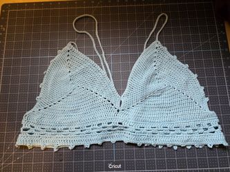 Crocheted Brallet
