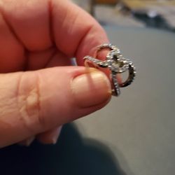 Size 6 silver ring with cubic zirconia stone