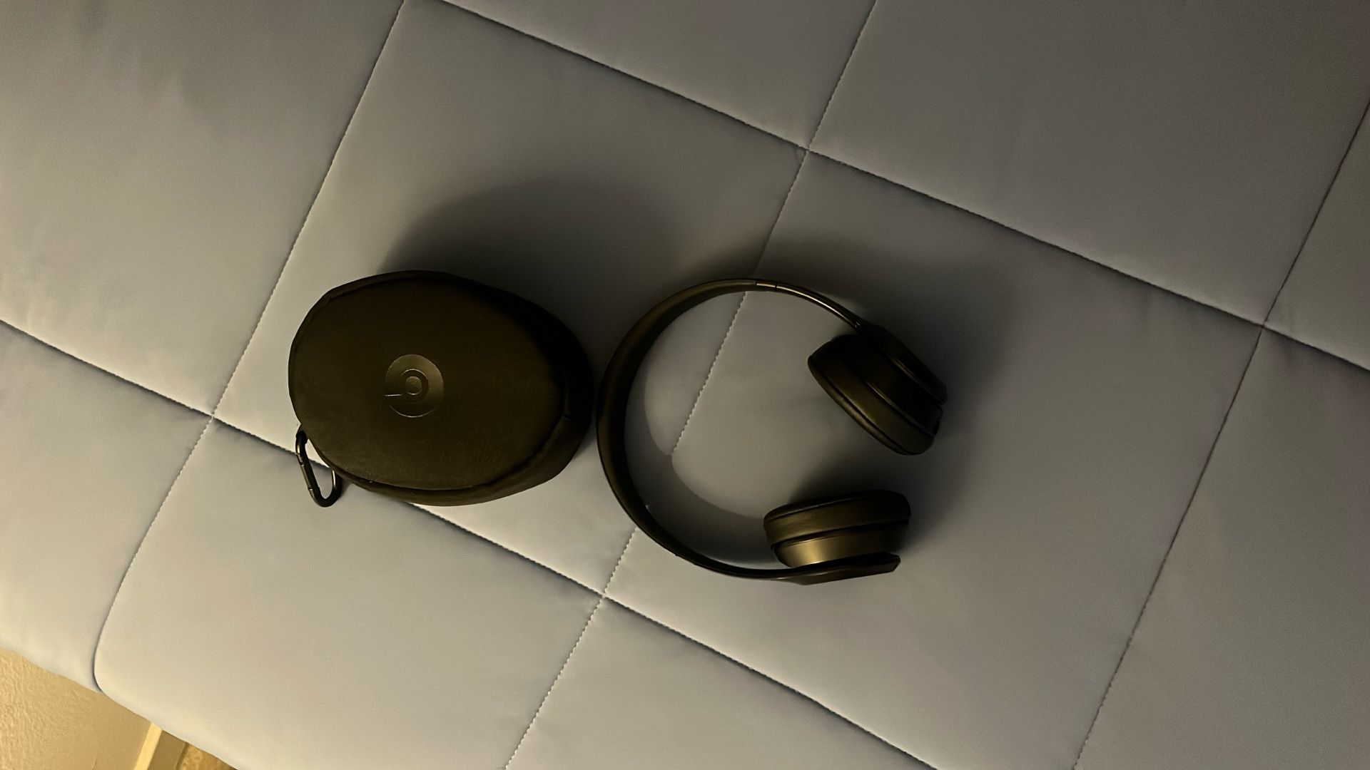 Beats Solo 3 By Dre Wireless Headphones Like New - $70