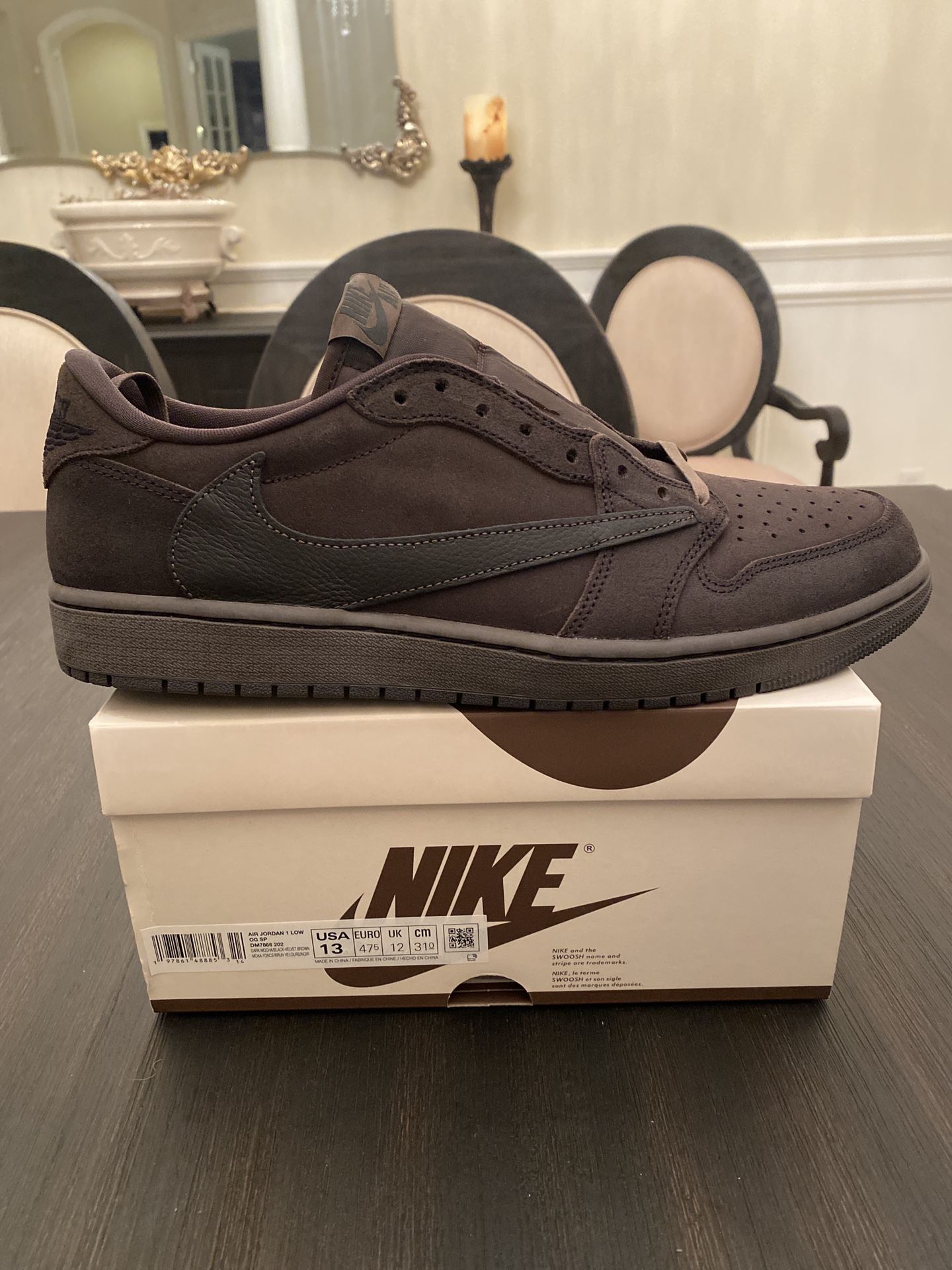 Jordan 1 Retro Low OG SP Travis Scott Velvet Brown