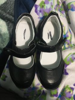 Zapatos de niña 10 dólares talla 10