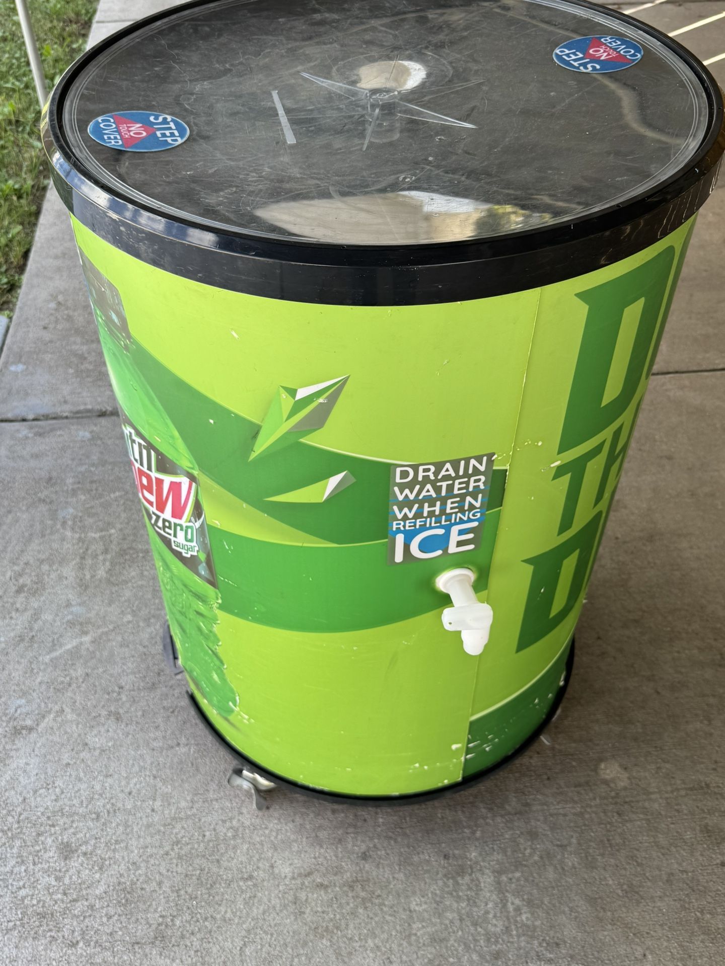 Portable Barrel Beverage Cooler