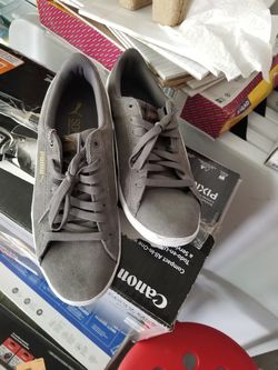 Women Adidas Sneakers 8.5