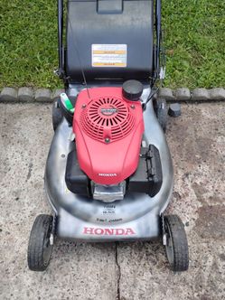 Honda GVC160 Twin Blade self propelled mower