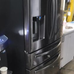 Samsung 4 door refrigerator - counter depth 