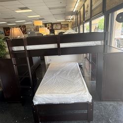 Twin over Twin loft bed with Mattresses ‼️🚨 Only one Available 🚨‼️