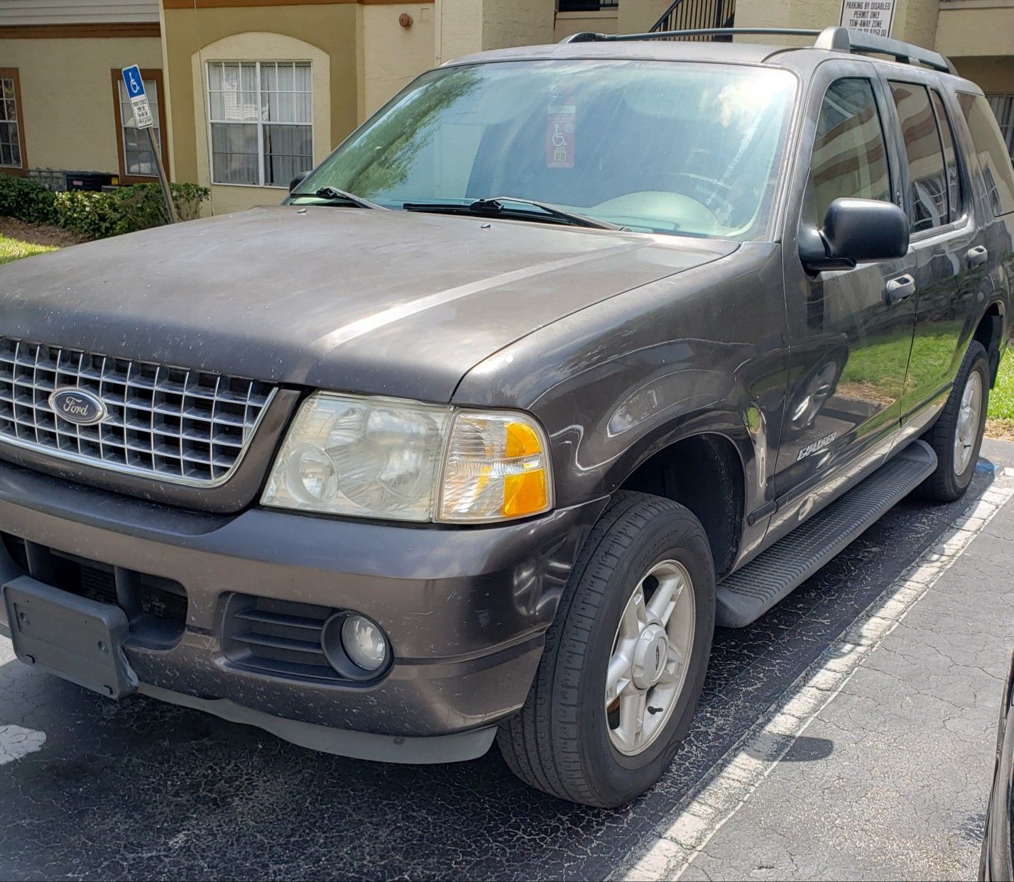 2005 Ford Explorer Xlt