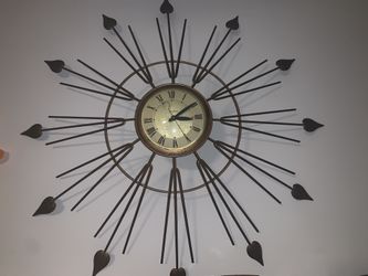 Mid Century Modern Starburst/Sunburst Electric Clock
