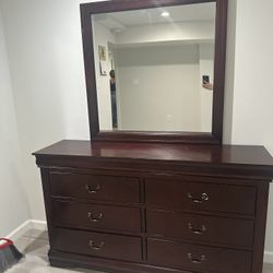 6 Drawer Dresser and Mirror