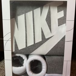 Nike New Born 3-Piece Set 