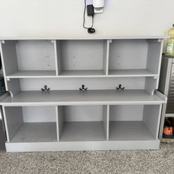 Bench And Shelf (Mud  , Exercise  Room Etc)
