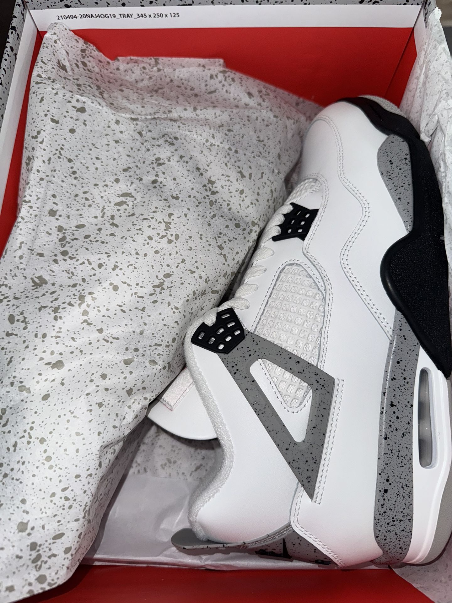 Retro 4 White Cement
