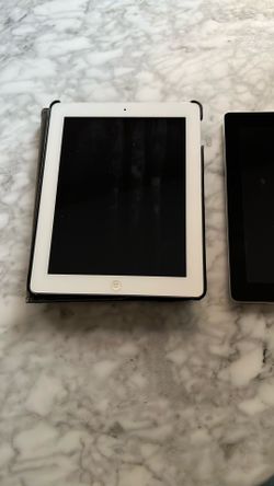 2 iPads 1st Gen