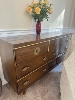 Mcm Dresser sideboard