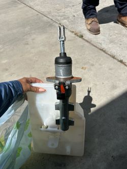 Ford OEM 2015 F650 Master Cylinder