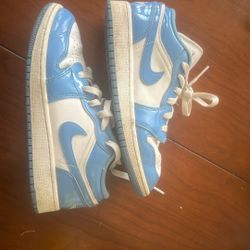 Jordan, Low Size Youth, Blue, And White Used