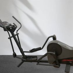 Life Fitness X3 Elliptical Trainer