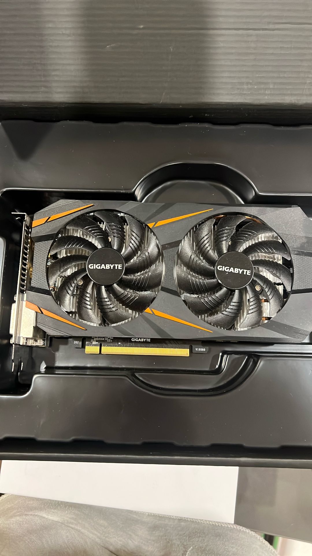 GTX 1060 6GB Gigabyte Graphics Card โ Works Great