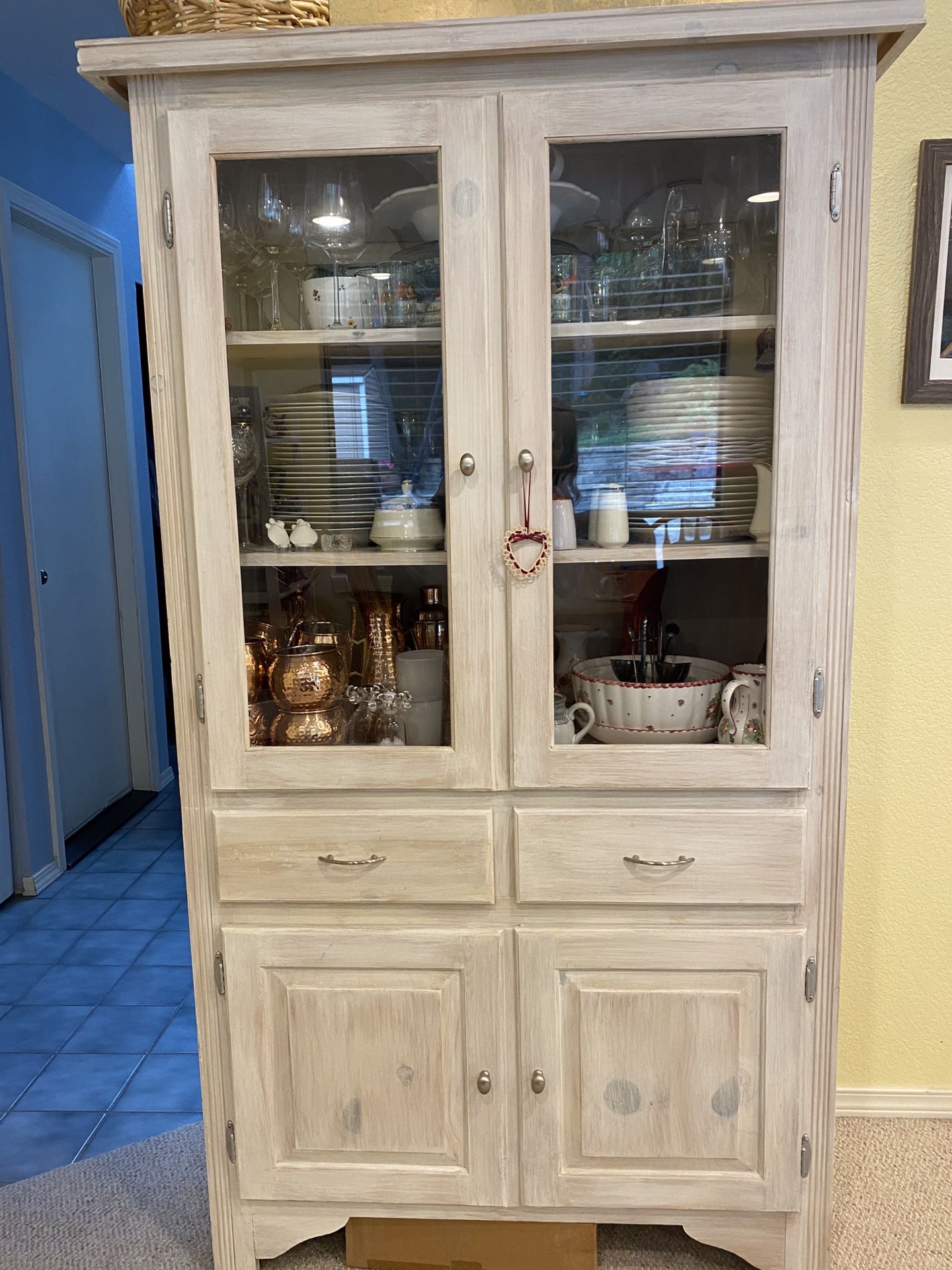 China / Hutch - White washed natural finish