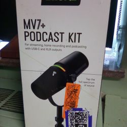 Mv7+ Podcast Kit