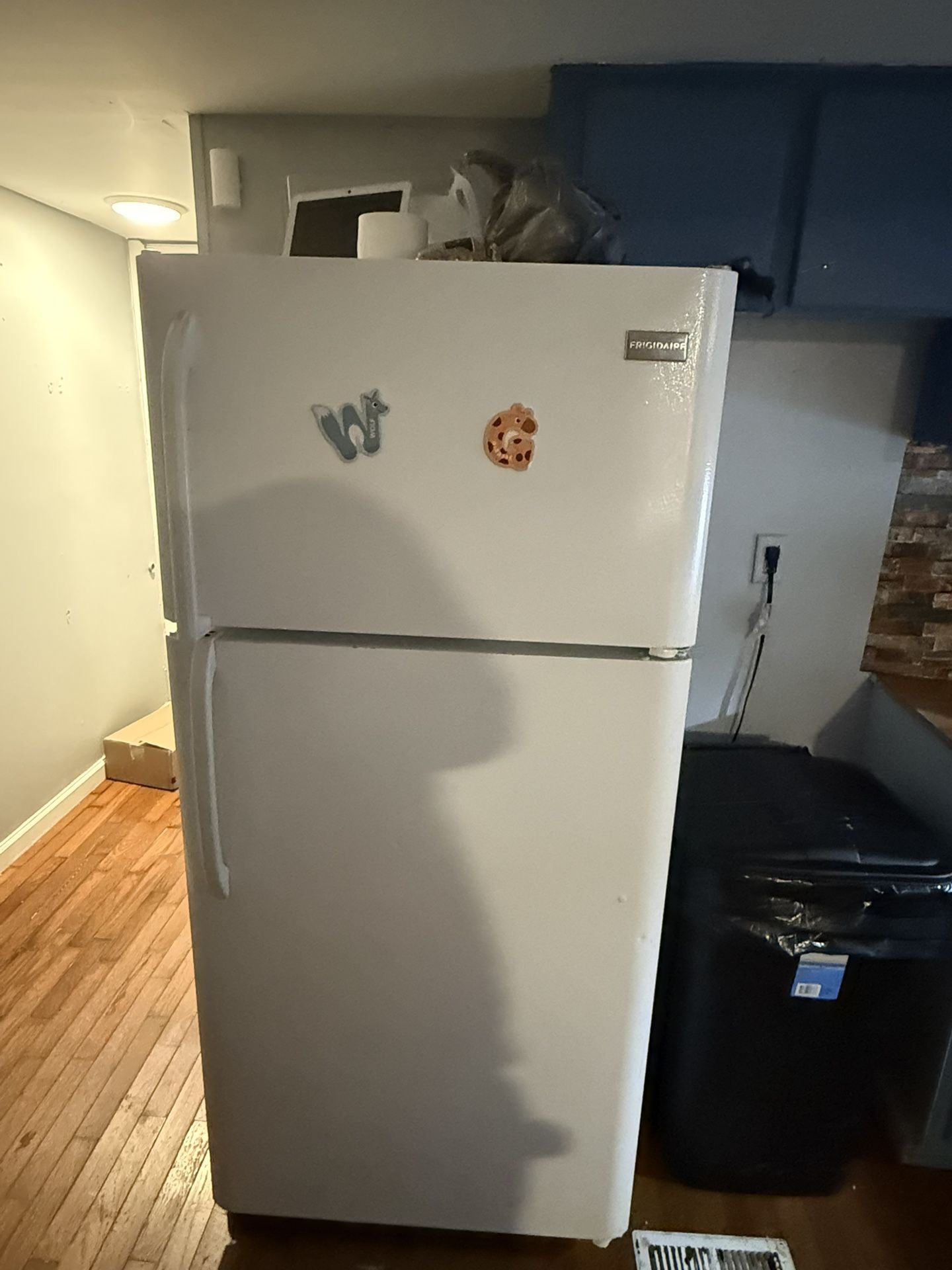 Frigidare Refrigerator