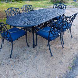 Patio Furniture Table And 6 Chairs With Cushions 