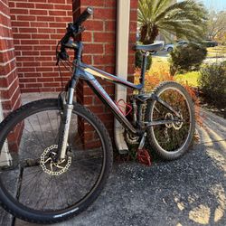 Trek fuel Ex8- Downhill Full Suspension Mountain Bike