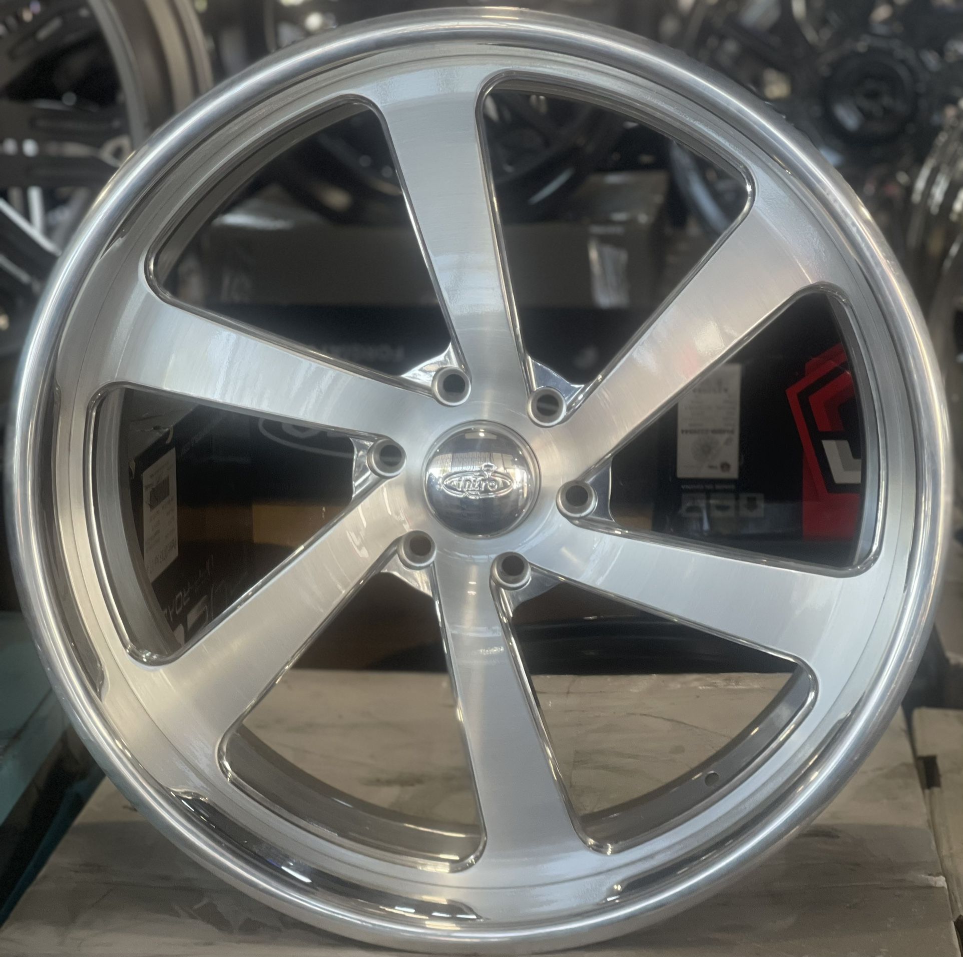 Intro Twisted Rally XIR 6 Brushed Face / Polished Lip 24x9 - 24×10 Wheels 6×139.7 🔥🔥🔥🔥